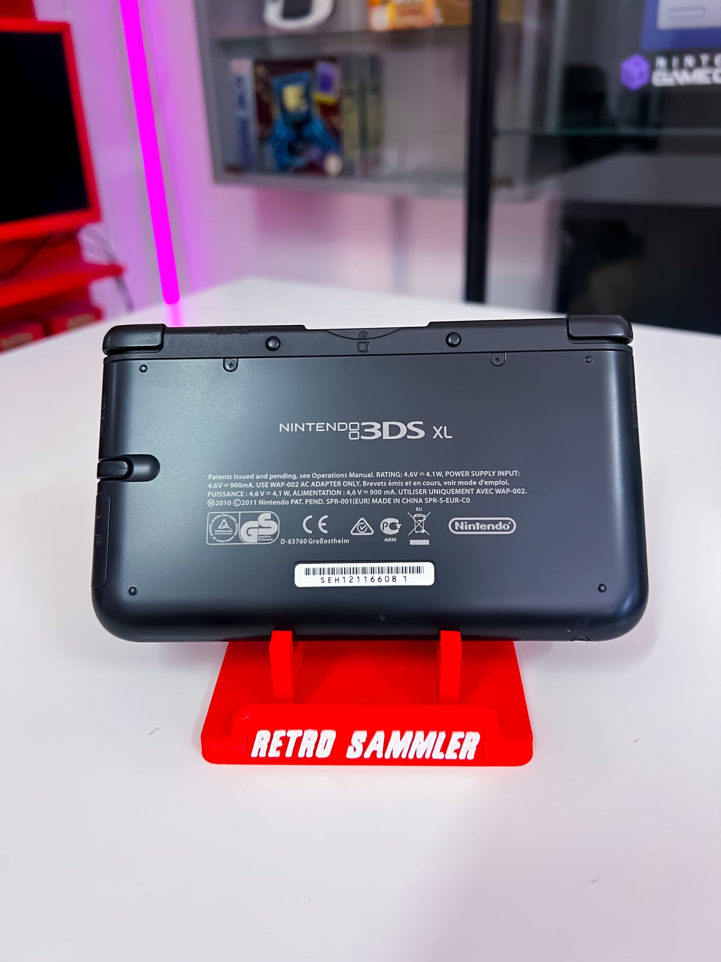 Nintendo 3DS XL Luigis Mansion 2 Edition