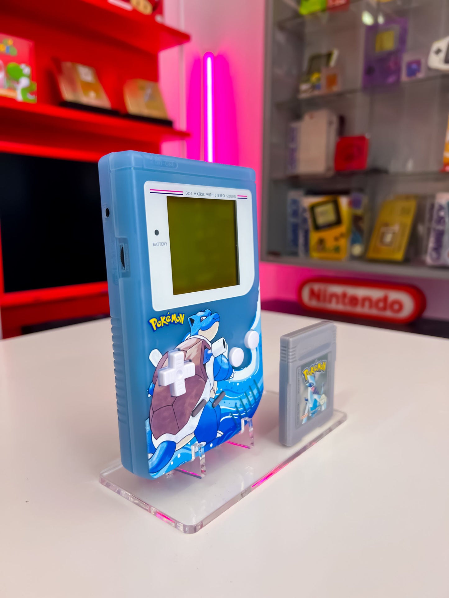 GameBoy Classic im Turtok Design + Silberne Pokemon Edition