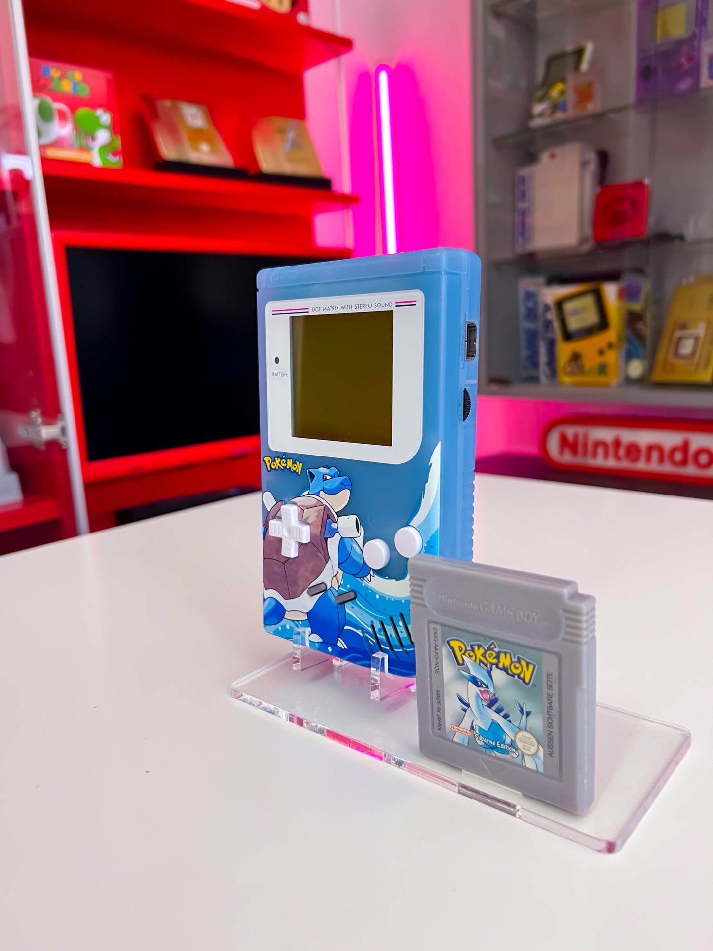 GameBoy Classic im Turtok Design + Silberne Pokemon Edition