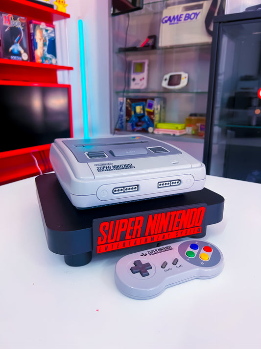 Super Nintendo Konsole - Schöner Zustand (SNES)