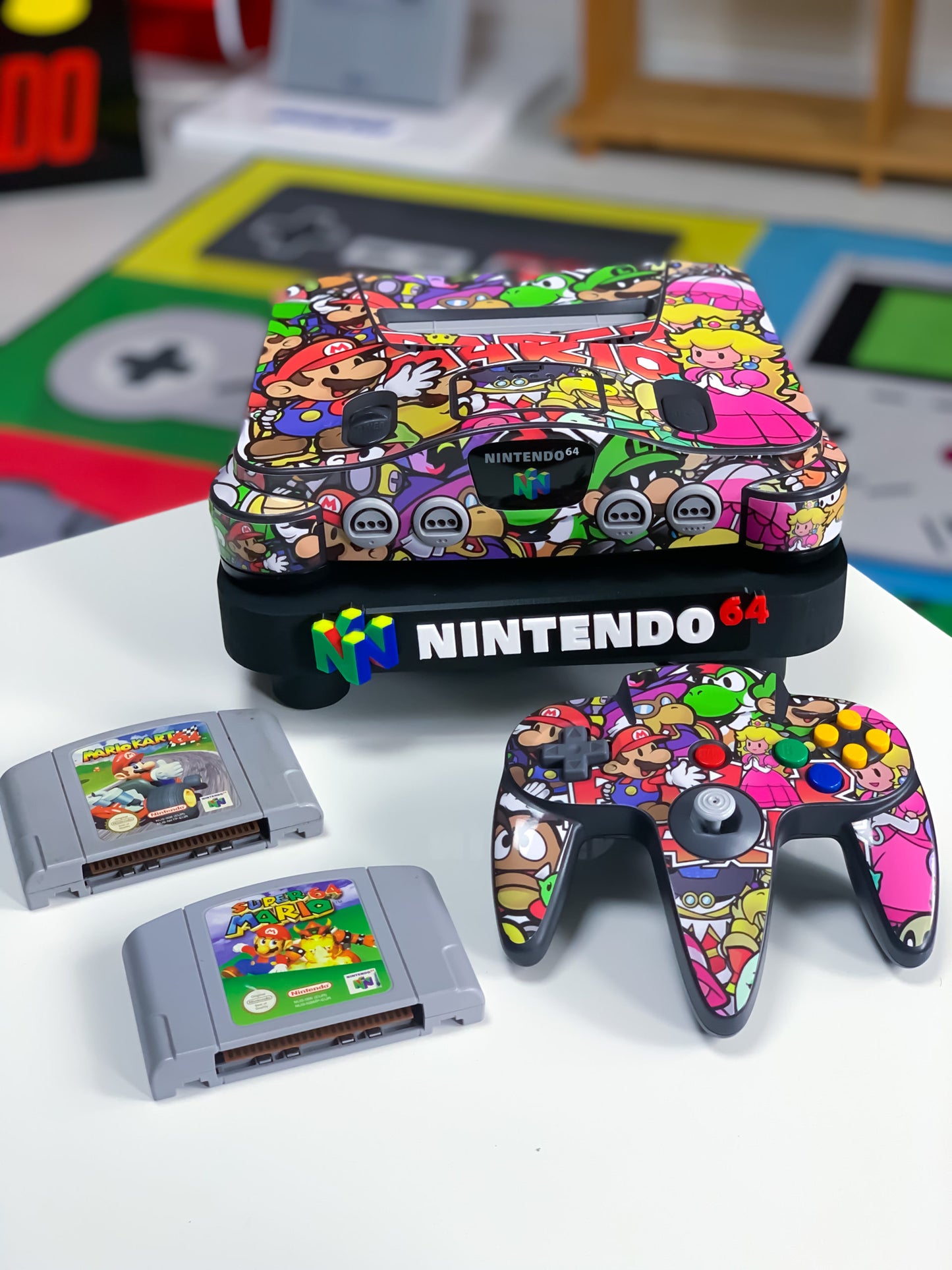 Nintendo 64 Konsole im Paper Mario Design - N64